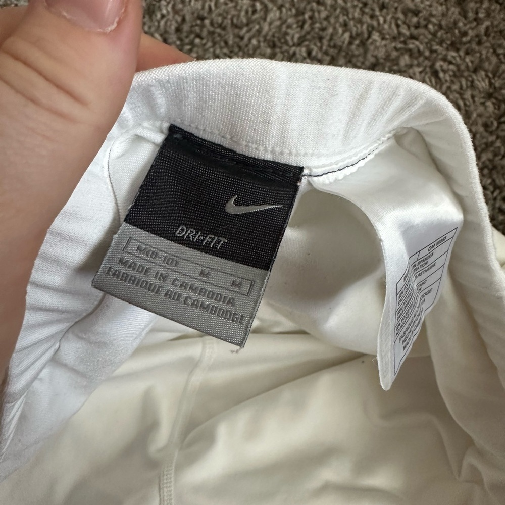 Brand New Nike White Dri-FIT Scort